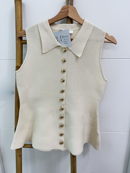 TOP PUNTO POLO ABOTONADO BEIGE 2