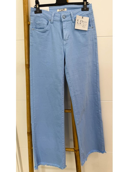 DENIM CELESTE 5 BOLSILLOS 2