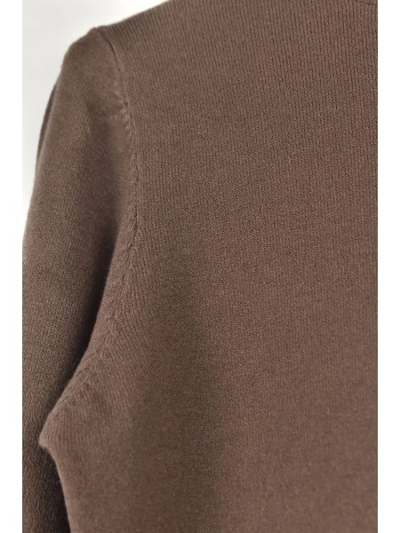 BASIC CUELLO CISNE MARRON 2