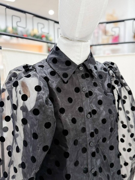 CAMISA TUL LUNARES NEGRO