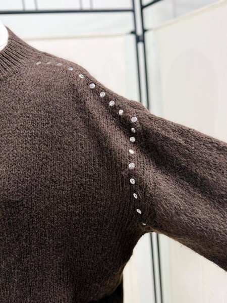 JERSEY MARRÓN TACHUELAS 2