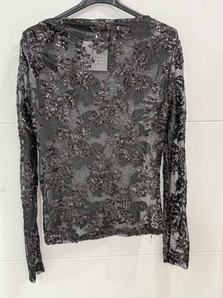 TOP BORDADO LENTEJUELA NEGRO 2
