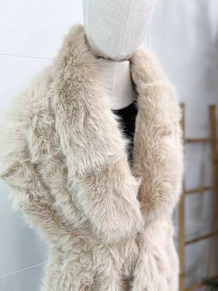 ESTOLA PELO SINTÉTICO BEIGE 2