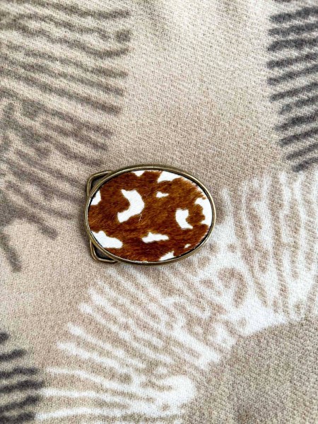 HEBILLA OVALO PELO POTRO MARRON