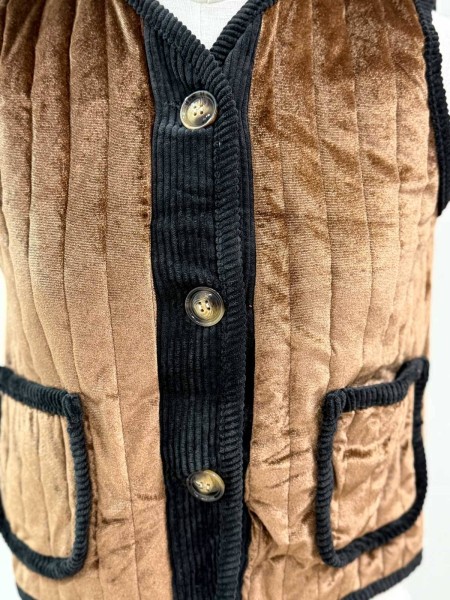 CHALECO TERCIOPELO MARRÓN 2