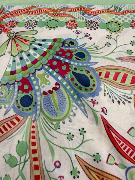 PAÑUELO SEDA TONOS VERDOSOS CLAROS