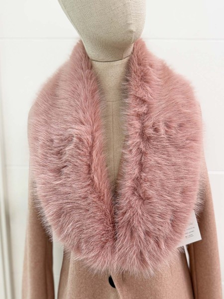 CUELLO SINTÉTICO AMAYA ROSA EMPOLVADO