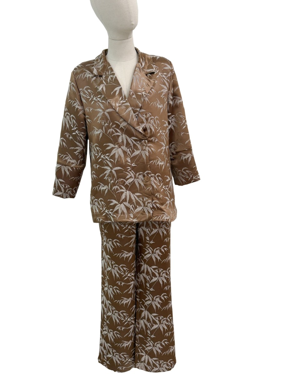 CONJUNTO FLORAL CHOCOLATE