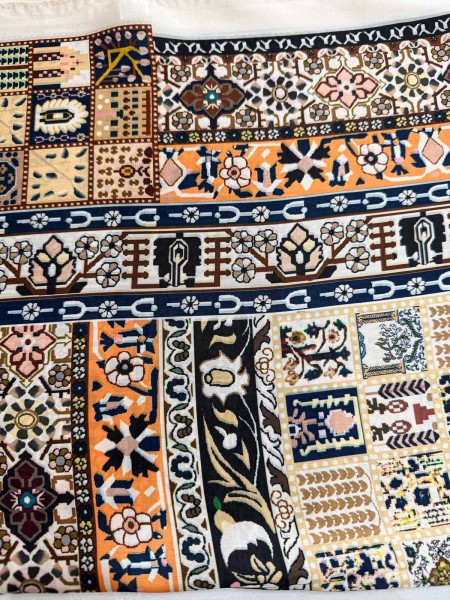 PAÑUELO SEDA TONOS BEIGES Y MARRONES 2