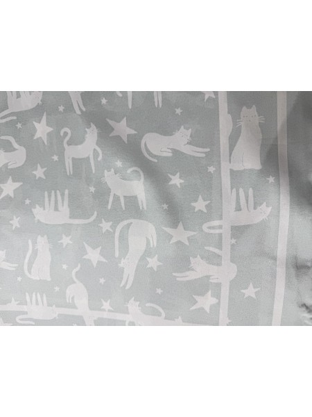 PAÑUELO GRIS GATITOS BLANCOS 2