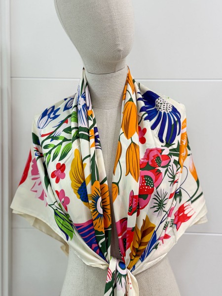 PAÑOLETA FLORES MULTICOLOR